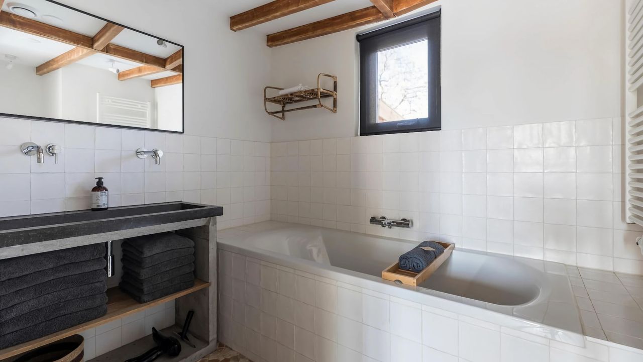 BathRoom BathRoom